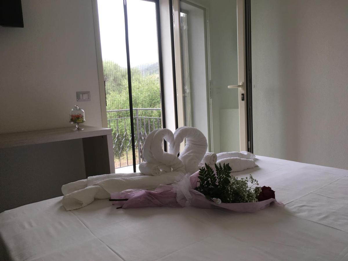 B&B Somiar San Teodoro  Exteriér fotografie