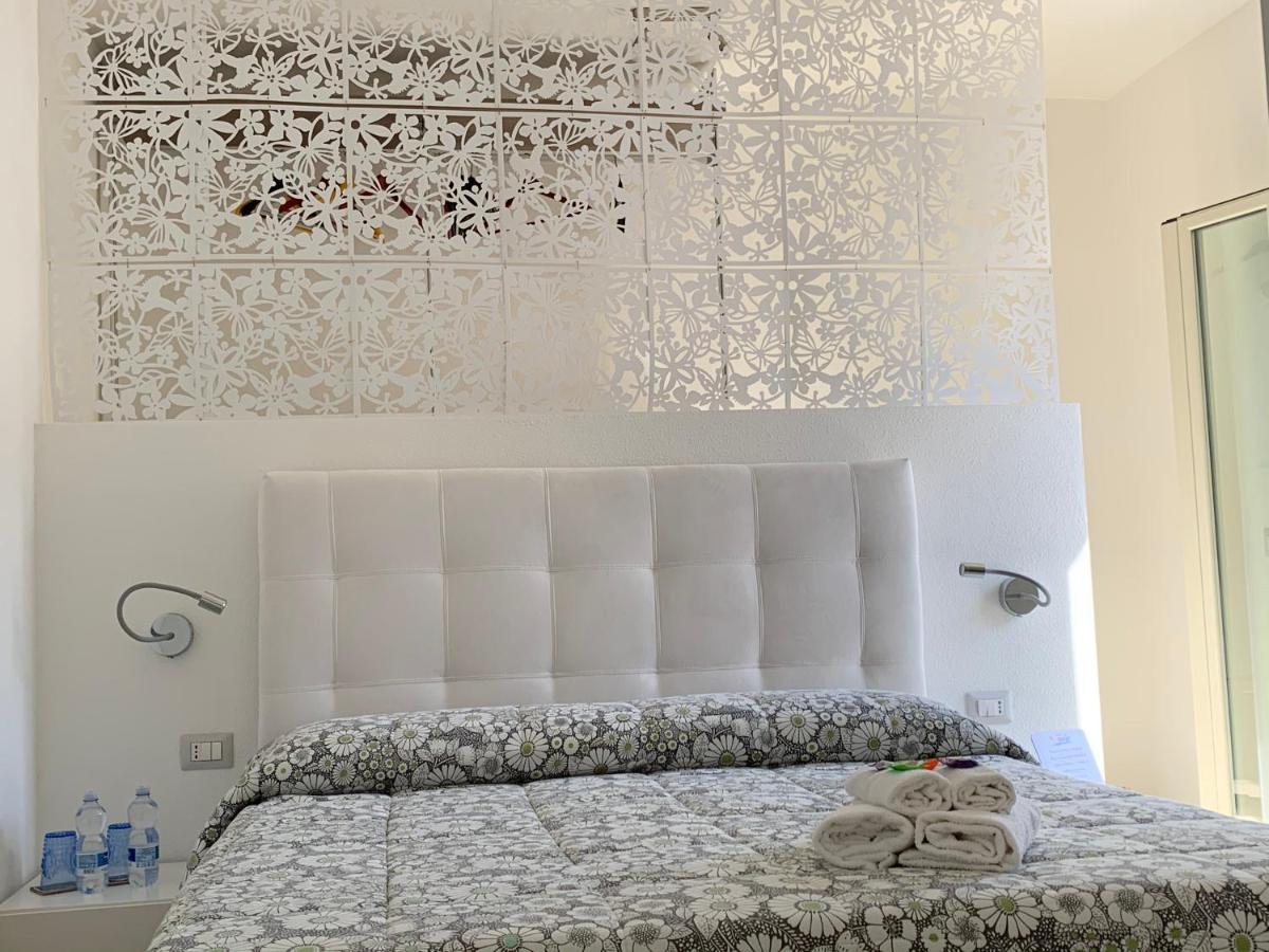 B&B Somiar San Teodoro  Exteriér fotografie